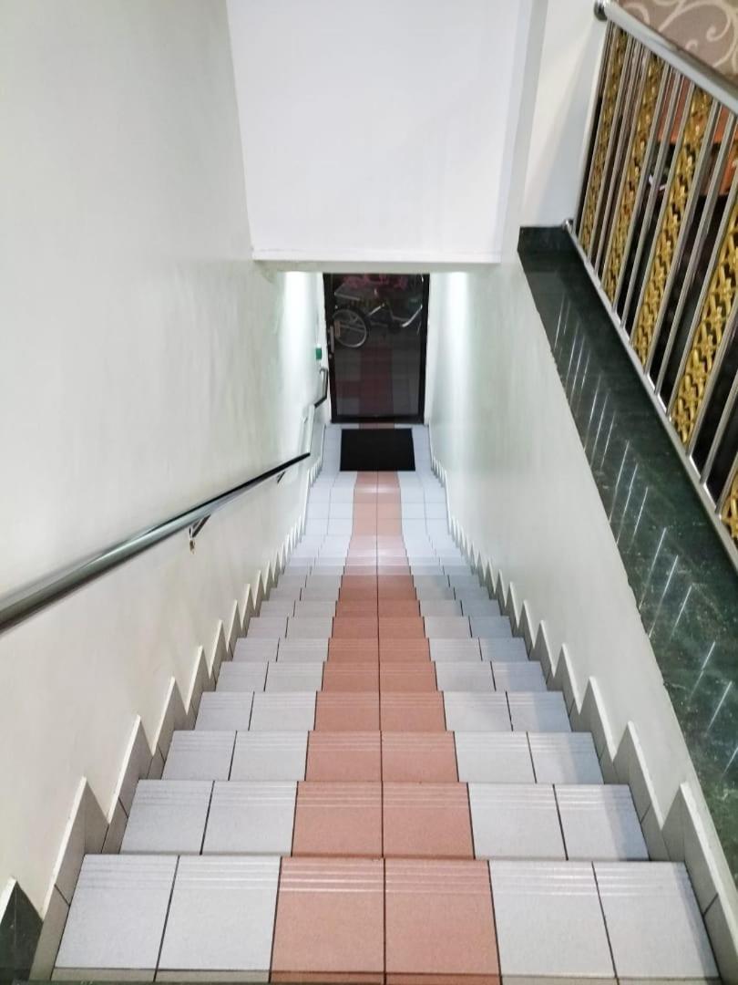 Faber Inn Bintulu Bagian luar foto